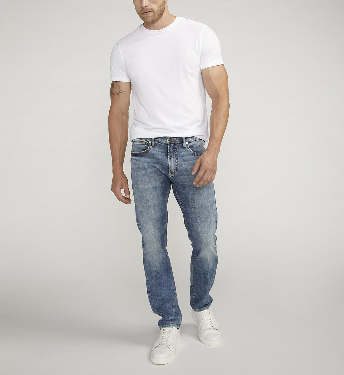 Konrad Slim Fit Slim Leg Jeans
