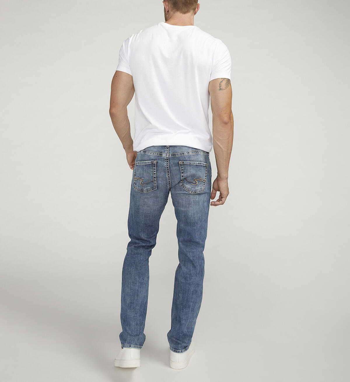 Konrad Slim Fit Slim Leg Jeans
