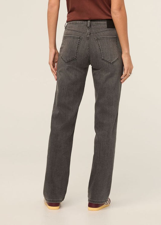 Performance Denim Mid Rise Straight