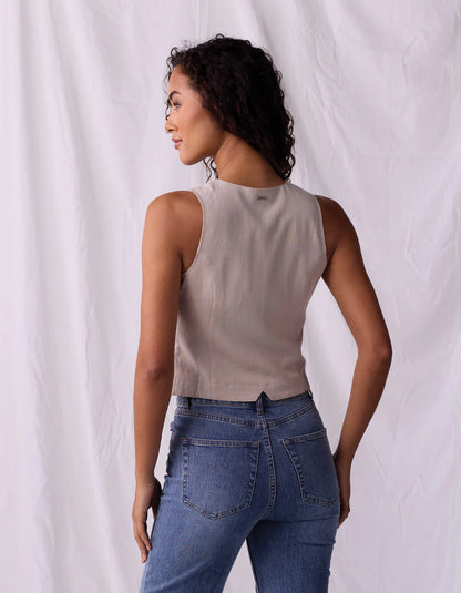 Leukos Linen Vest
