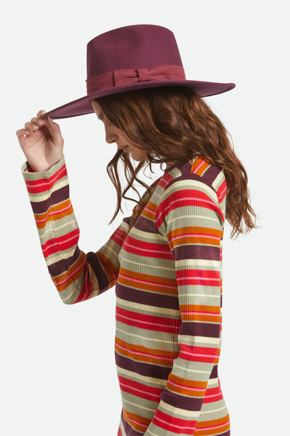 Layton Fedora